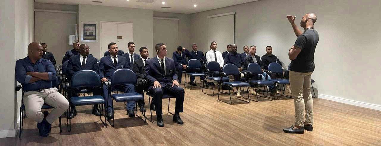 Treinamento de equipe do Grupo TLV